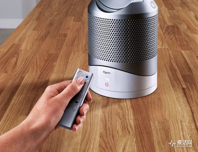 Dyson-Pure-Hot-Cool-Link-Air-Purifier-01
