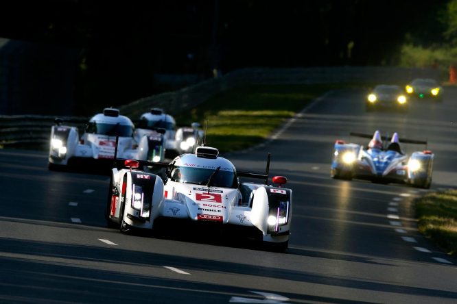 Audi-R18-e-tron-quattro-2-Audi-Sport-Team-Joest-Marcel-Fässler-André-Lotterer-Benoît-Tréluyer_140614-4073