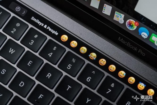 macbook_pro_late2016_review-adam_touchbar_emoji1-100693224-large.3x2