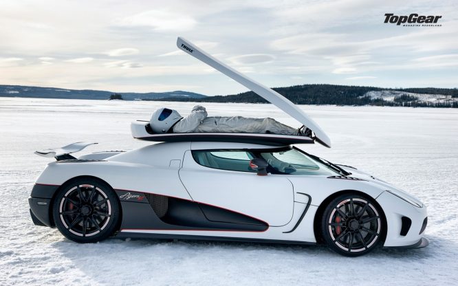 winter_white_cars_top_gear_the_stig_sideview_koenigsegg_agera_r_1680x1050_wallpaper_Wallpaper_1680x1050_www.wallpaperswa_.com_