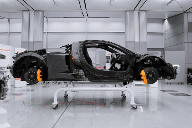 mclaren-p1s-monocage-carbon-fiber-monocoque_100553760_h