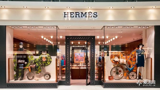 1836x1032xhermes-store-front.jpg.pagespeed.ic.qsqheBuG6_