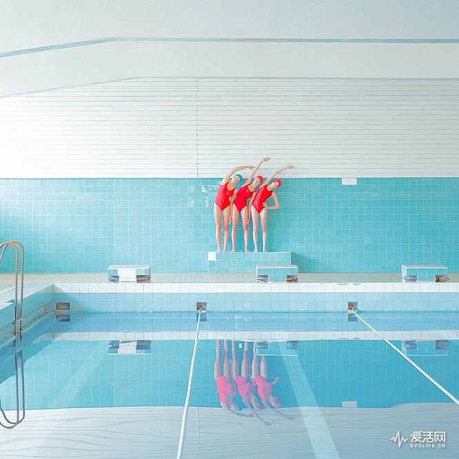 swimmers-maria-svarbova-10