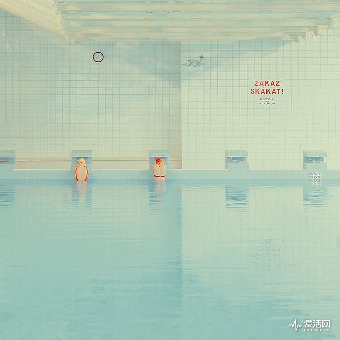 swimmers-maria-svarbova-12
