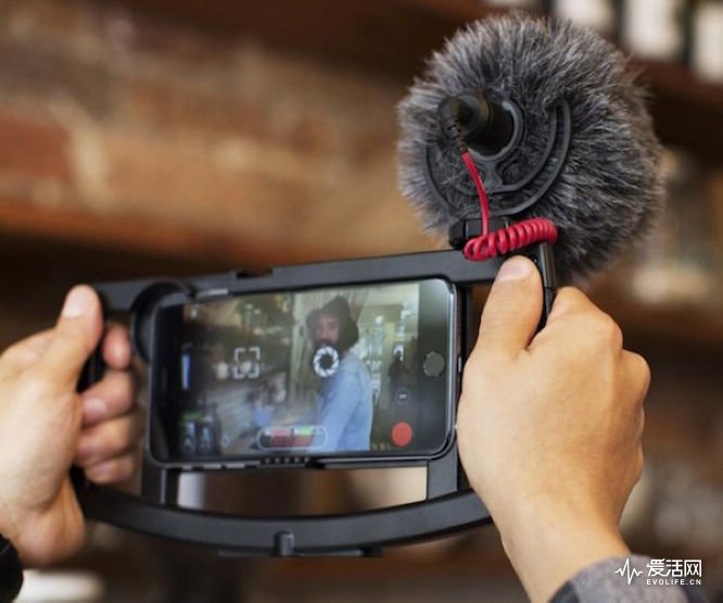 iOgrapher-Filmmaking-Case-for-iPhone-01